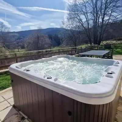 Gitedaval Hangy bas & spa