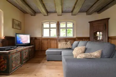 Télévision ou salle de divertissement dans l'établissement Les colombages d'a cote