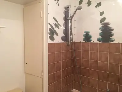 Salle de bains dans l'établissement Appartement vue sur lac