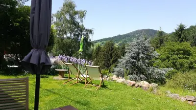 Vue générale sur la montagne ou vue sur la montagne depuis la maison d'hôtes
