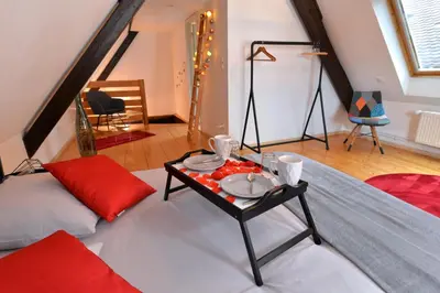 Un ou plusieurs lits dans un hébergement de l'établissement Appartement L'Elégant de la Petite Venise