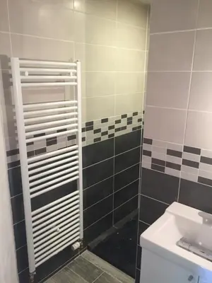 Salle de bains dans l'établissement Le Gite du Pont