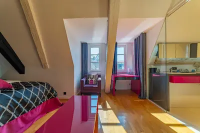 Cuisine ou kitchenette dans l'établissement Le B. Suites, Chambres & Restaurant