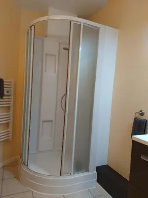 Salle de bains dans l'établissement Mirabelle Bed & Breakfast