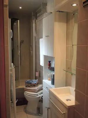 Salle de bains dans l'établissement GITE le 70 à TURCKHEIM, 10 min Colmar