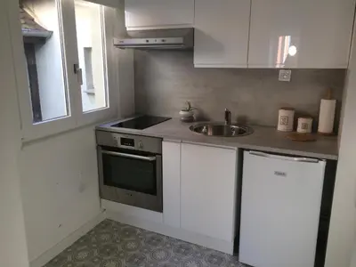 Cuisine ou kitchenette dans l'établissement Les Bateliers