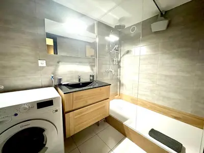 Salle de bains dans l'établissement La Maison du Batelier - Quartier historique Petite Venise