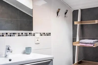 Salle de bains dans l'établissement Gîte Le Colombier Sélestat - 30min EuropaPark