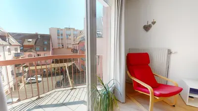 Balcon ou terrasse dans l'établissement Le petit nid de Max et Sophie 1free garage