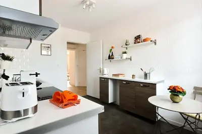 Cuisine ou kitchenette dans l'établissement Le petit nid de Max et Sophie 1free garage