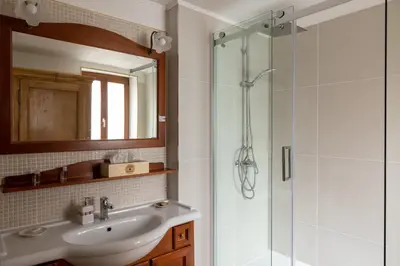 Salle de bains dans l'établissement Laterale Residences Riquewihr