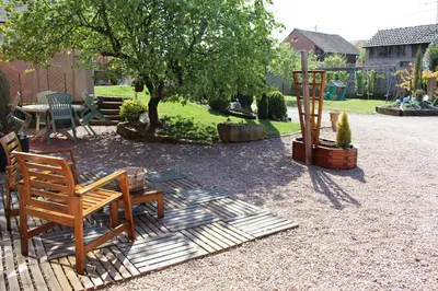 Jardin de l'établissement Gîte au centre de l'alsace