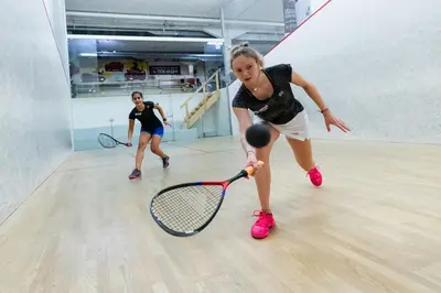 Clients de l'établissement Hotel-Restaurant Espace Squash 3000