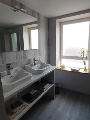 Salle de bains dans l'établissement Monts et Rêves