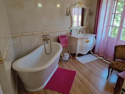 Salle de bains dans l'établissement Demeure d'antan
