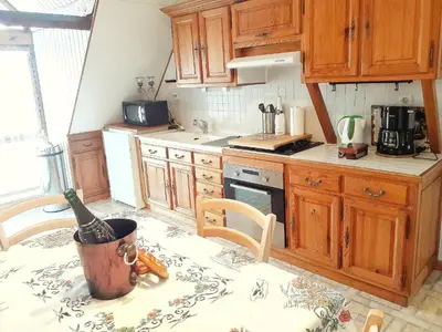 Cuisine ou kitchenette dans l'établissement Aux 6 hirondelles