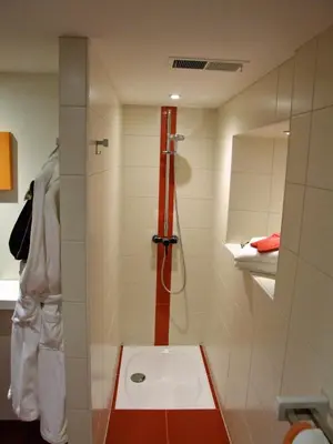 Salle de bains dans l'établissement La Haute Grange Gîtes de Charme en Alsace