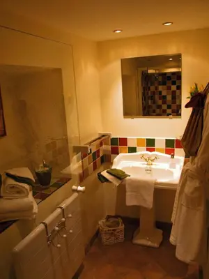 Salle de bains dans l'établissement La Haute Grange Gîtes de Charme en Alsace