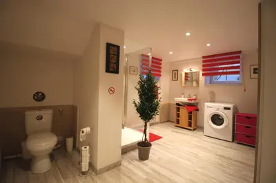 Salle de bains dans l'établissement Confort et calme à Colmar