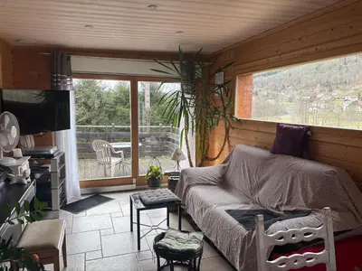 Coin salon dans l'établissement chalet vosgien