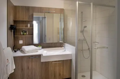 Salle de bains dans l'établissement Domitys L'organdi