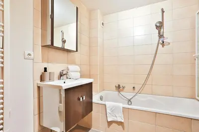 Salle de bains dans l'établissement Gite 