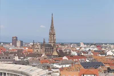 Vue générale sur Mulhouse ou vue de la ville depuis l'appartement
