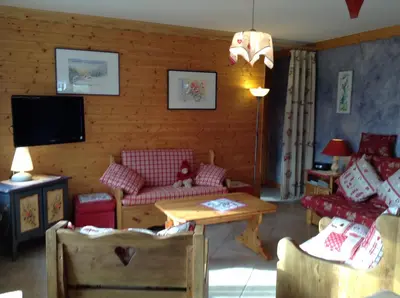 Télévision ou salle de divertissement dans l'établissement La Maison Bel'Air