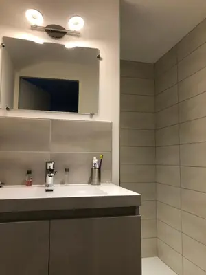 Salle de bains dans l'établissement ELANS