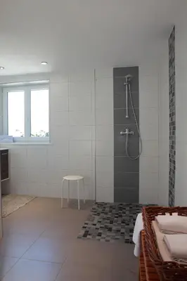 Salle de bains dans l'établissement Les Portes de la Vallee