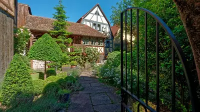 Jardin de l'établissement La Cigogne Blanche