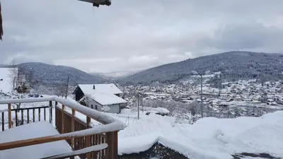 Vue générale sur la montagne ou vue sur la montagne depuis l'appartement