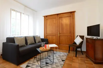 Télévision ou salle de divertissement dans l'établissement KAYSERSBERG city center - COTE VIGNOBLE -