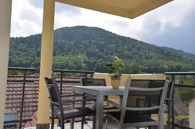 Vue générale sur la montagne ou vue sur la montagne depuis l'appartement