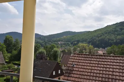 Vue générale sur la montagne ou vue sur la montagne depuis l'appartement