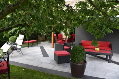 Jardin de l'établissement Le cerisier
