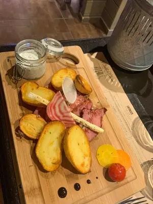 Nourriture dans l'hôtel ou à proximité