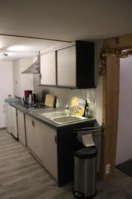 Cuisine ou kitchenette dans l'établissement viaux-fontaine