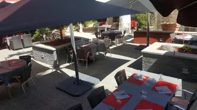Restaurant ou autre lieu de restauration dans l'établissement Hôtel Restaurant Kuentz