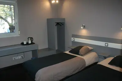 Plan de l'établissement Kyriad Direct Lure
