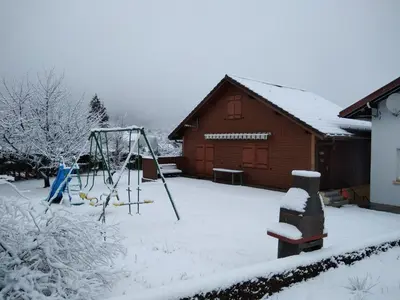 L'établissement chalet trois étoiles en hiver