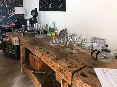 Plateau bouilloire dans l'établissement La Roseraie