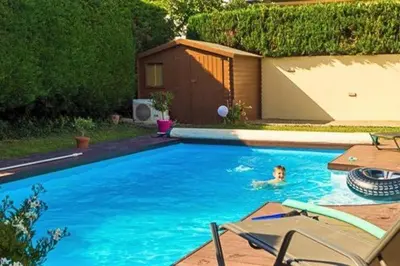 Piscine de l'établissement Les abysses ou située à proximité