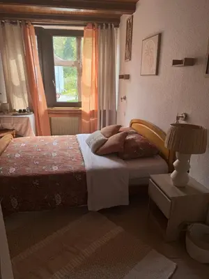Un ou plusieurs lits dans un hébergement de l'établissement Chambres - zimmer Wistub Le PasSage
