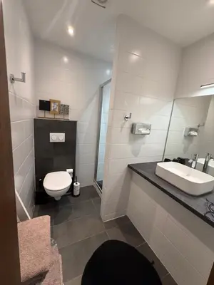 Salle de bains dans l'établissement Chambres - zimmer Wistub Le PasSage