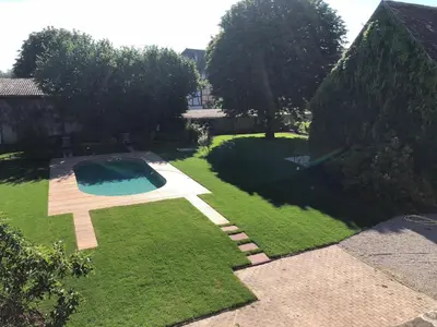 Piscine de l'établissement Auberge Saint Laurent ou située à proximité