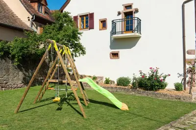 Aire de jeux pour enfants de l'établissement La Maison d'Emilie
