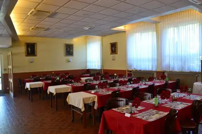 Restaurant ou autre lieu de restauration dans l'établissement Hotel Restaurant Niemerich