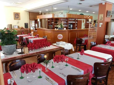 Restaurant ou autre lieu de restauration dans l'établissement Hotel Restaurant Niemerich