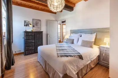 Un ou plusieurs lits dans un hébergement de l'établissement La Cour St-Fulrad - Appartements